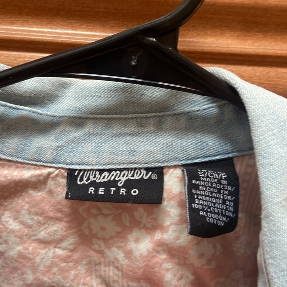 Wrangler retro cropped pearl snap - Picture 3 of 5